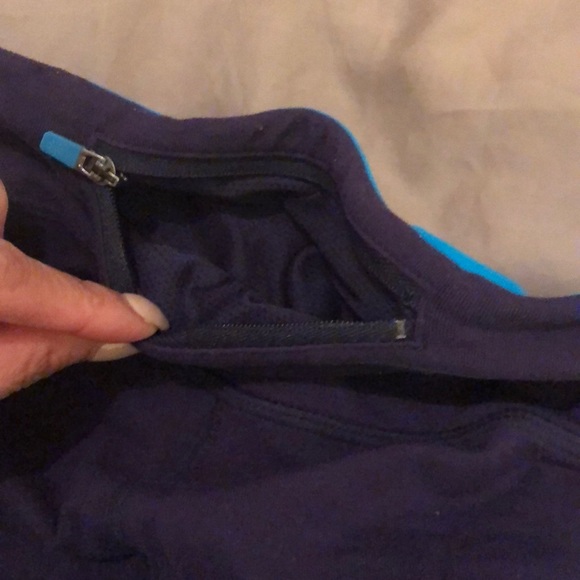 Athleta relay Capri xs - Picture 4 of 5